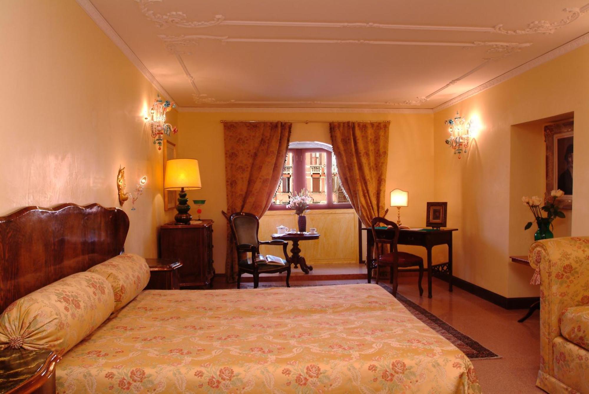 Hotel Residenza D'epoca San Cassiano 4*