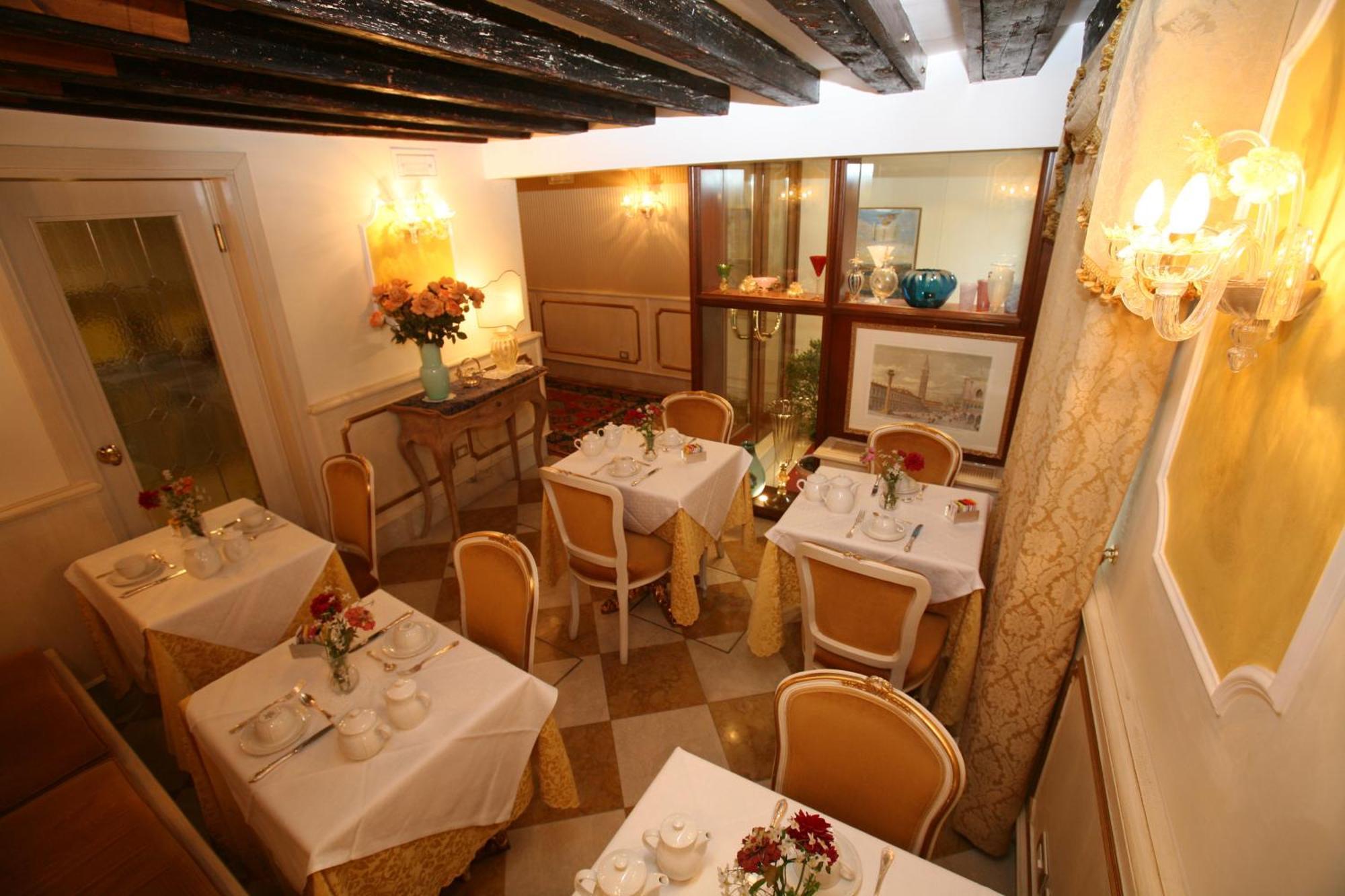 Couette-café Ca' Del Brocchi 2*