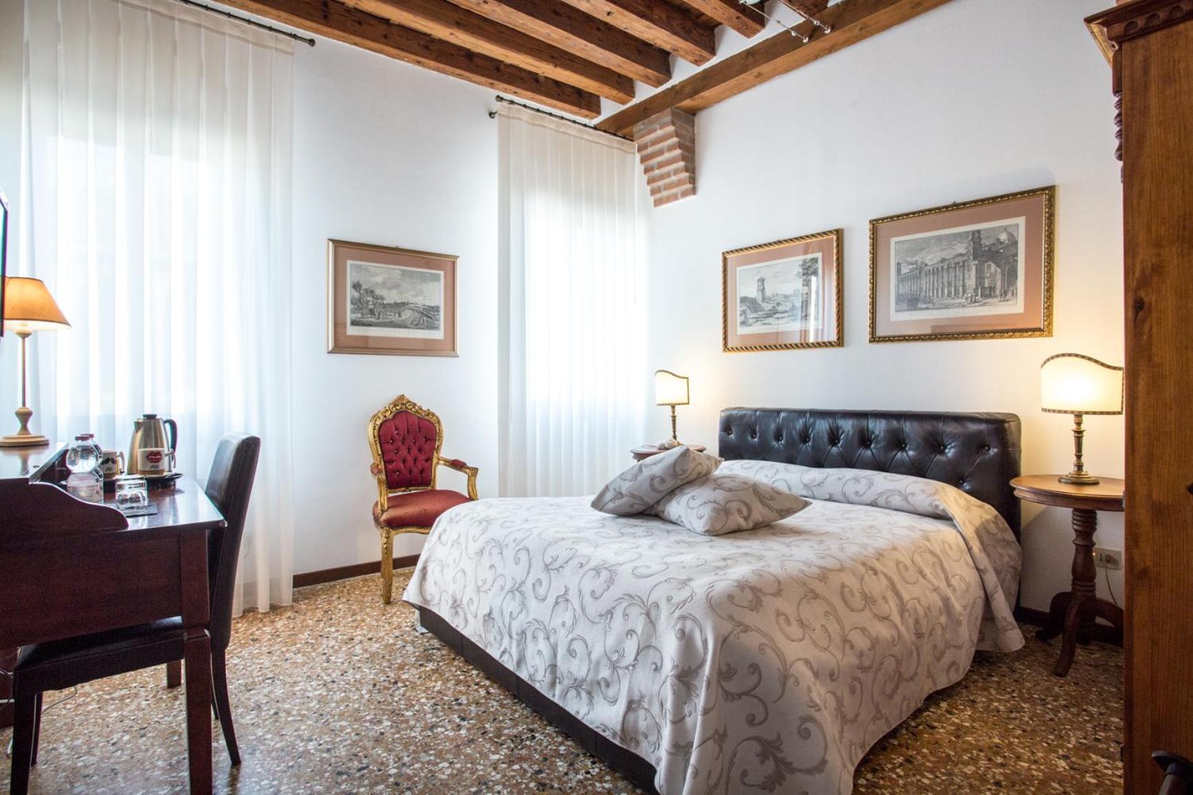 Couette-café Ca' Santo Spirito 2*