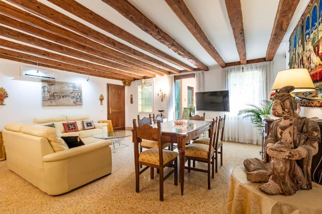 Ca' Mandorla 027042loc09523 Appartement Venise