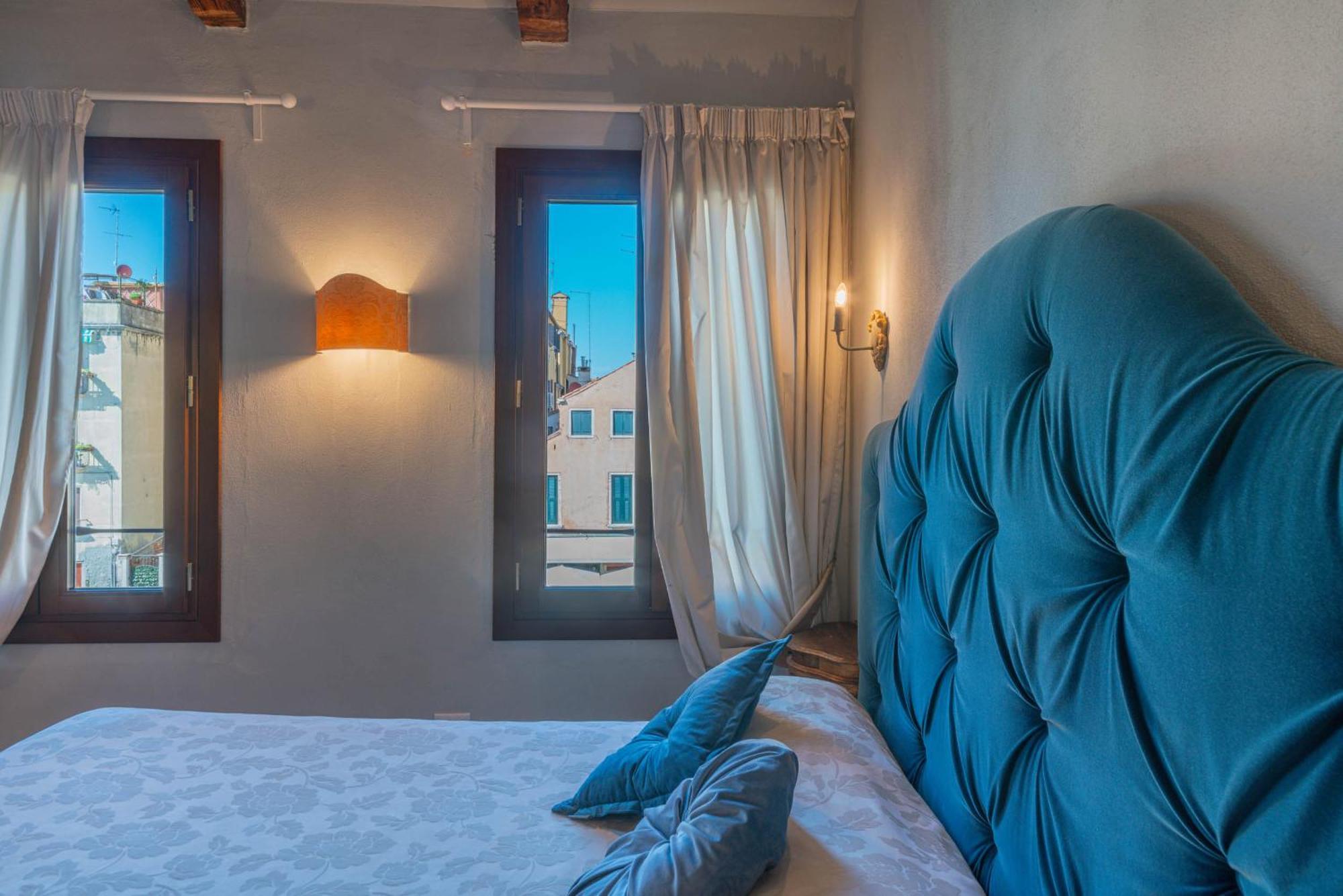 Casa Virginia Direct At The Canal Cannaregio With Own Roof Terrace Apartment *