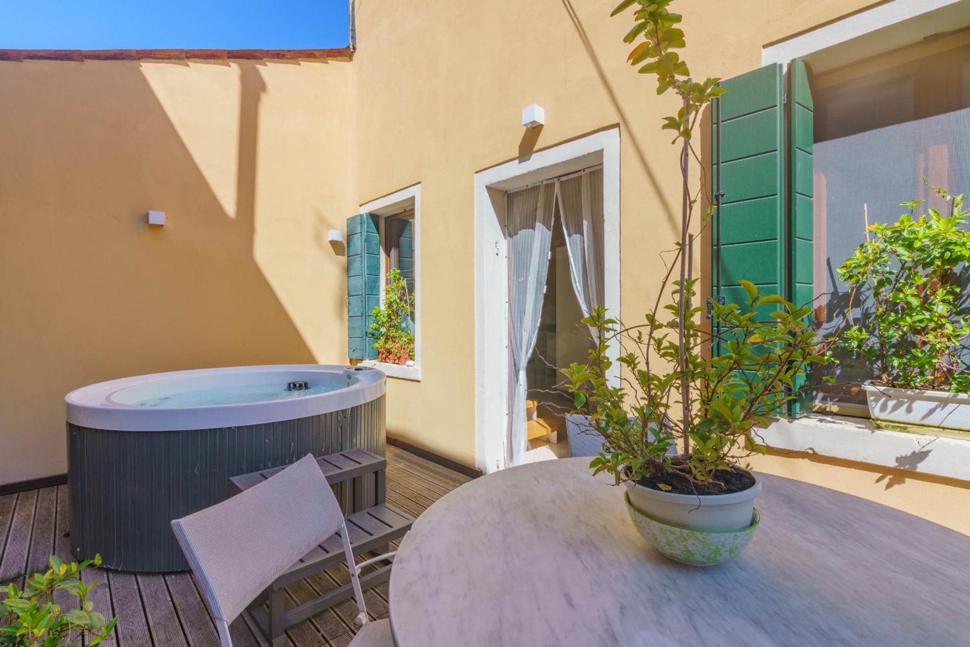 Casa Virginia Direct At The Canal Cannaregio With Own Roof Terrace *