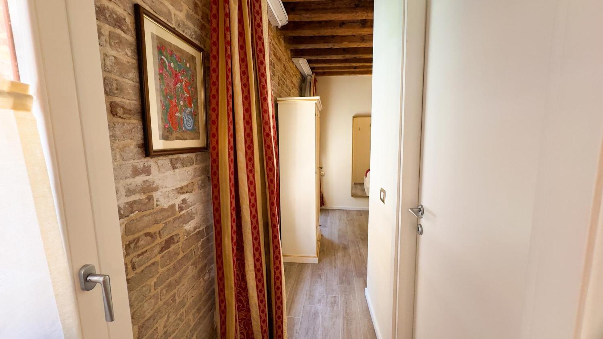 Graceful Barnaba Venedig