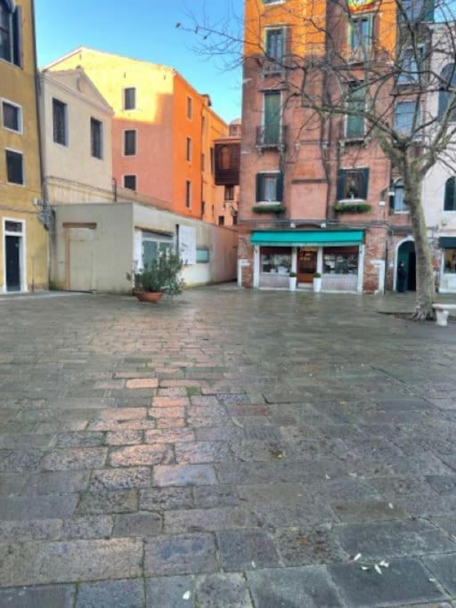 Apartment Ca'antica Sinagoga - Canal Front Venice