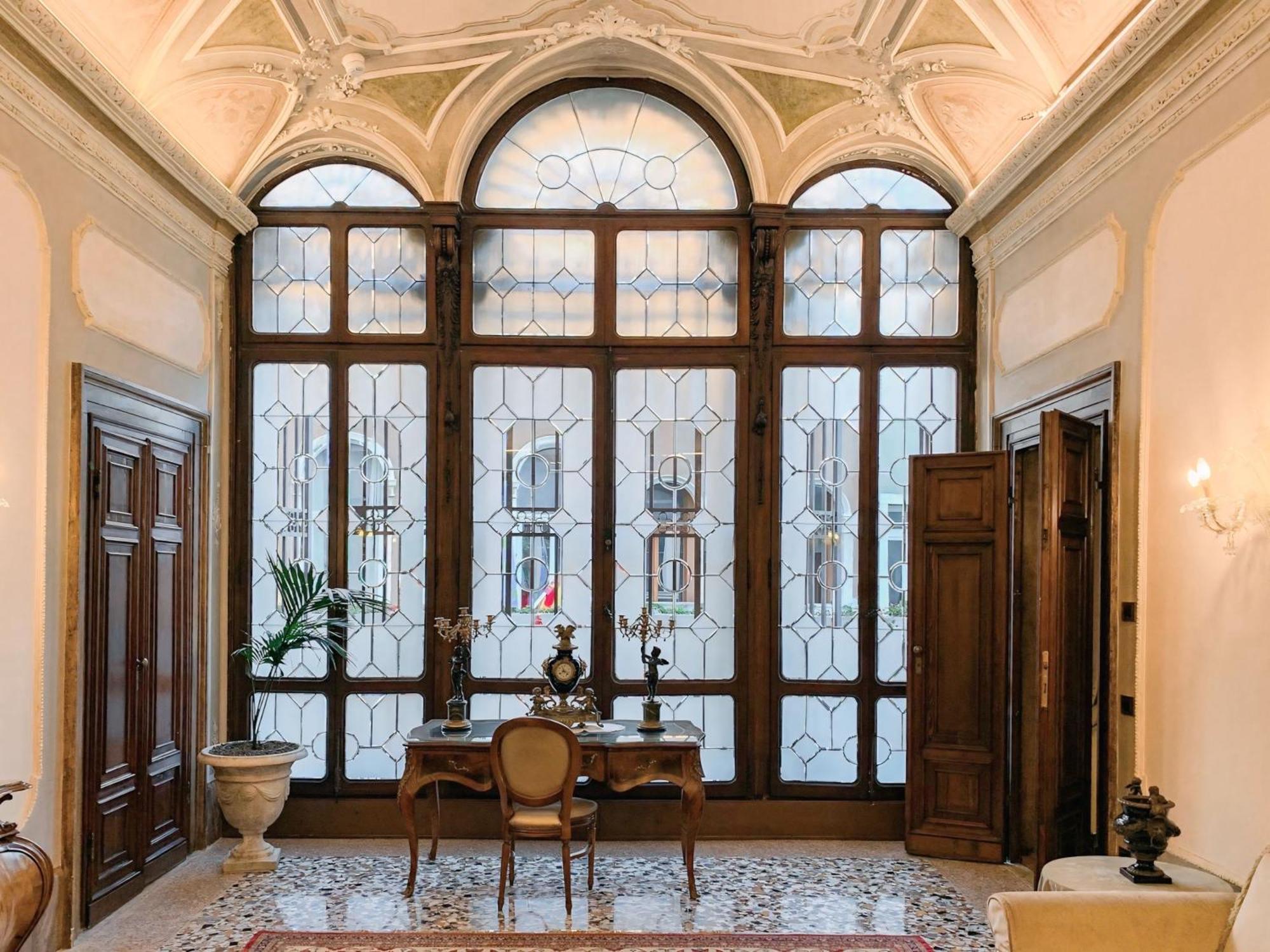 Ai Cavalieri Di Venice