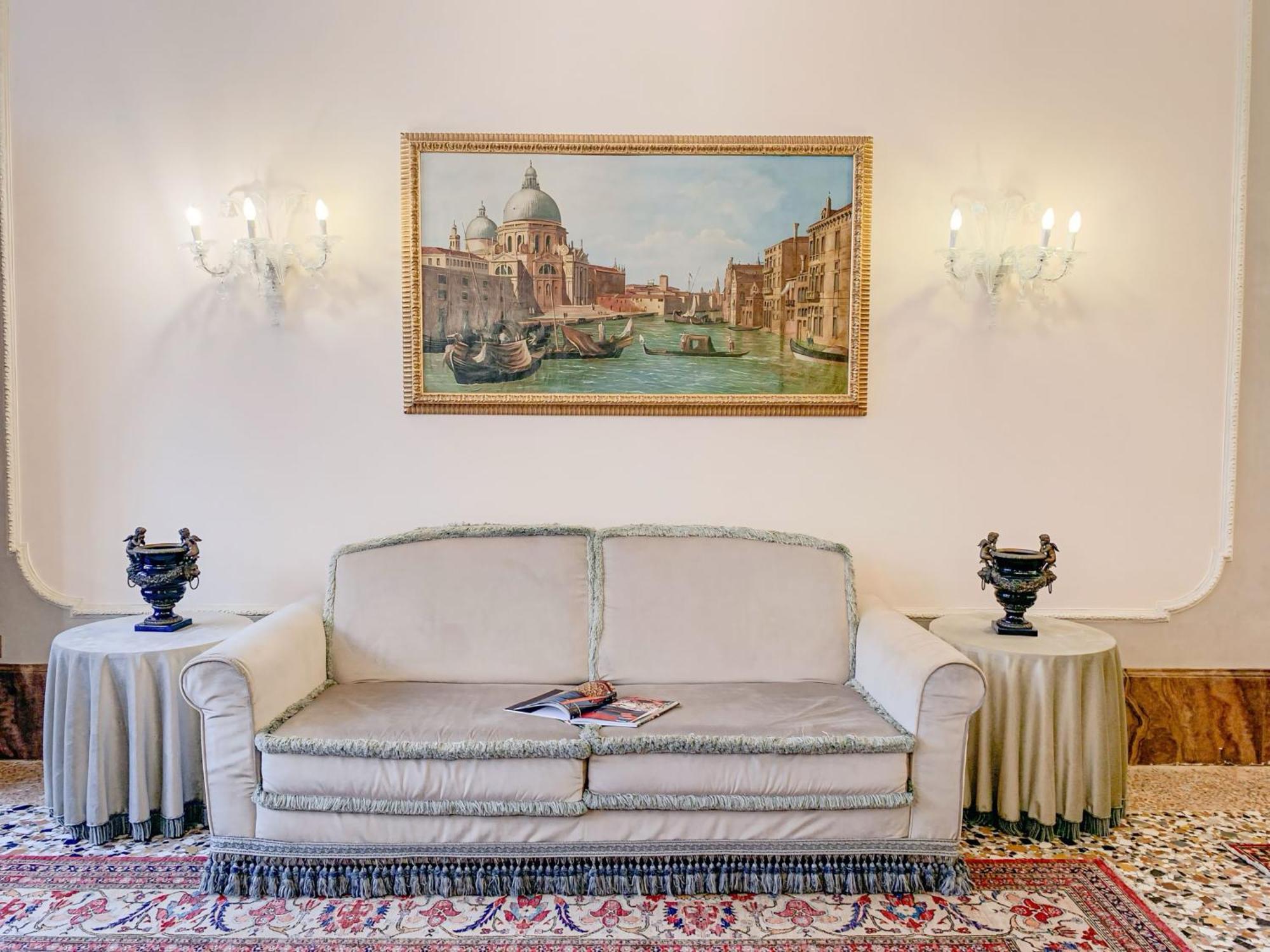 Ai Cavalieri Di Hotel 4*
