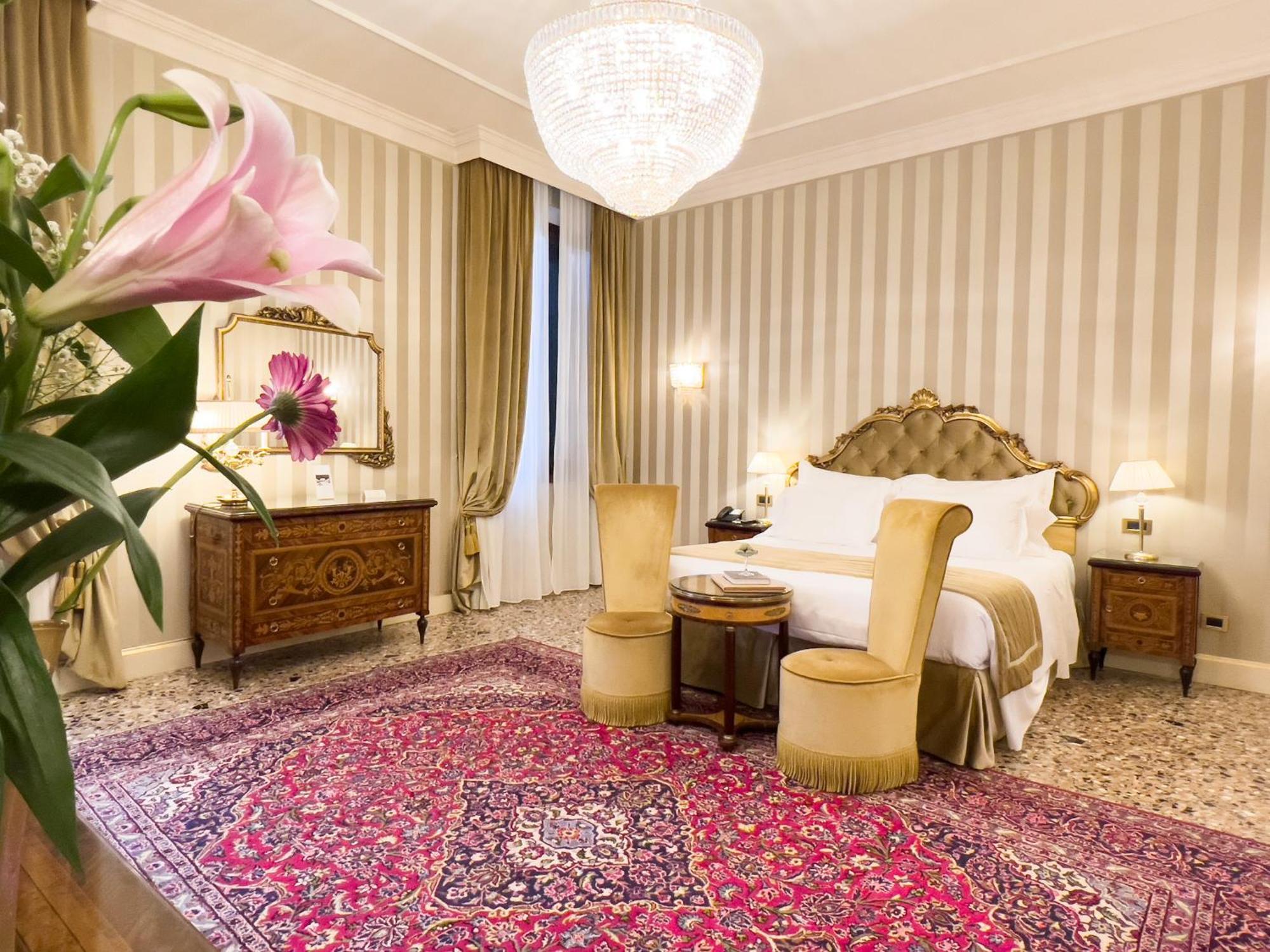 Hotel Ai Cavalieri Di 4*