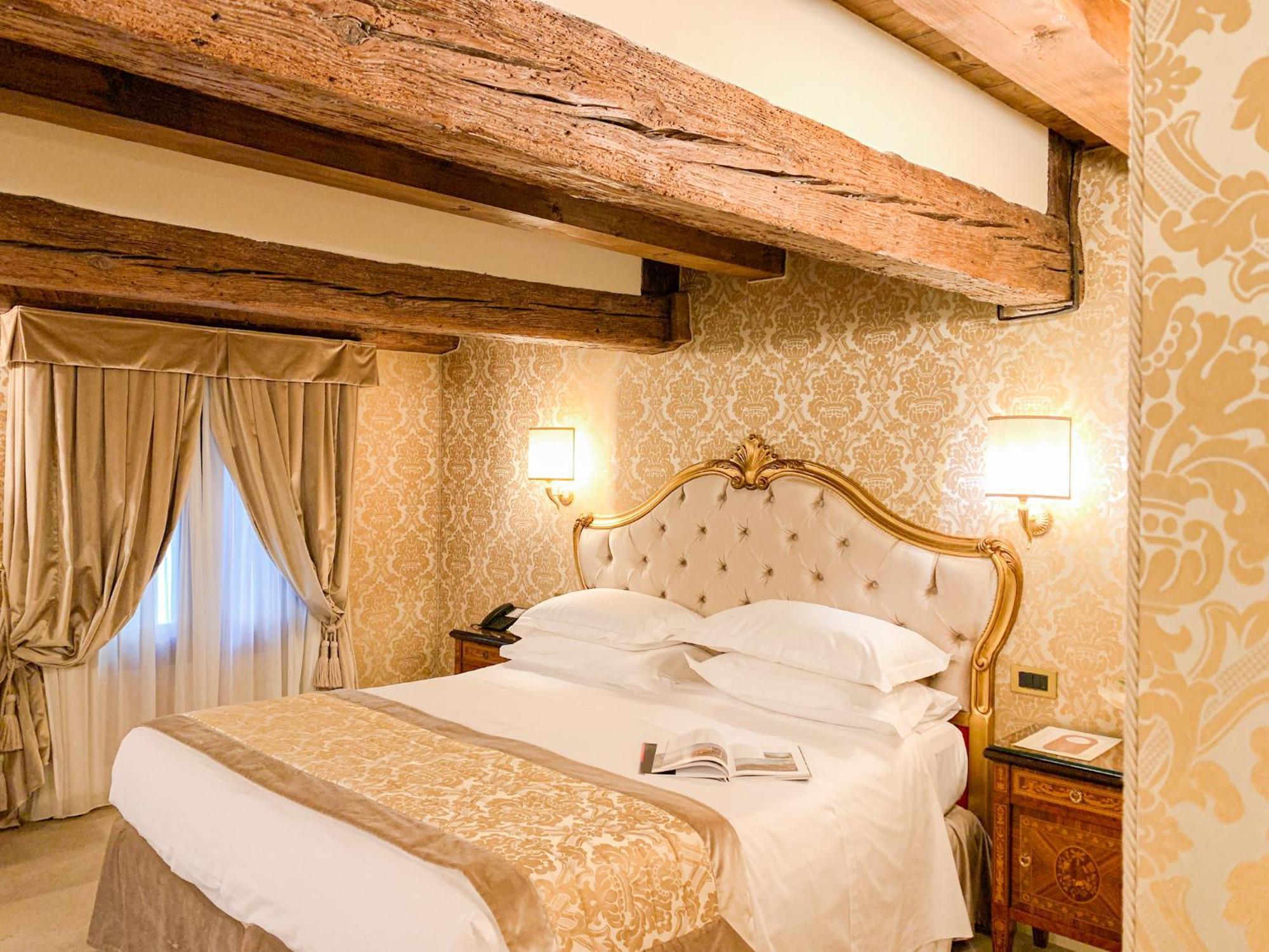 Hotel Ai Cavalieri Di 4*