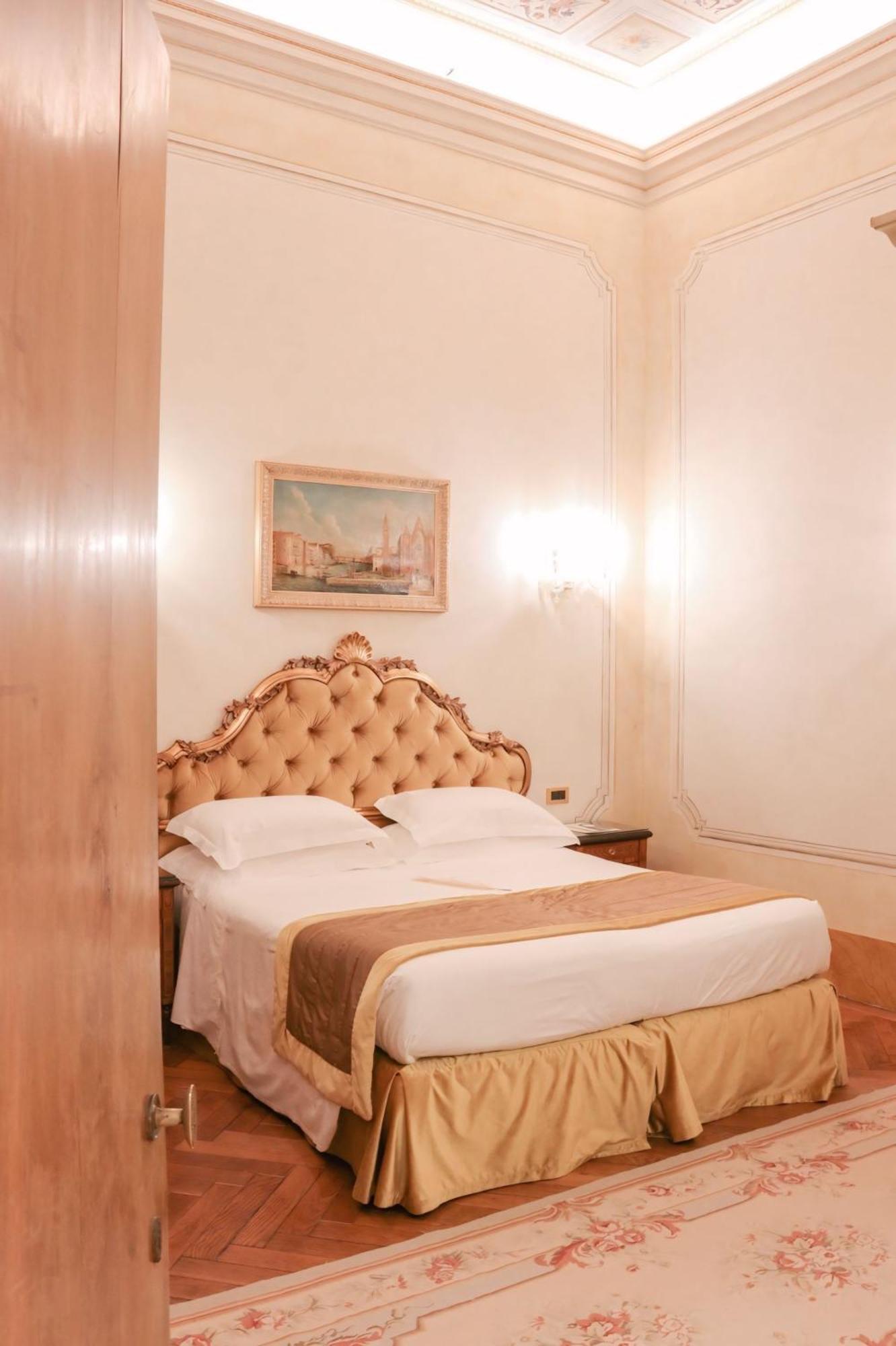 Ai Cavalieri Di Hotel