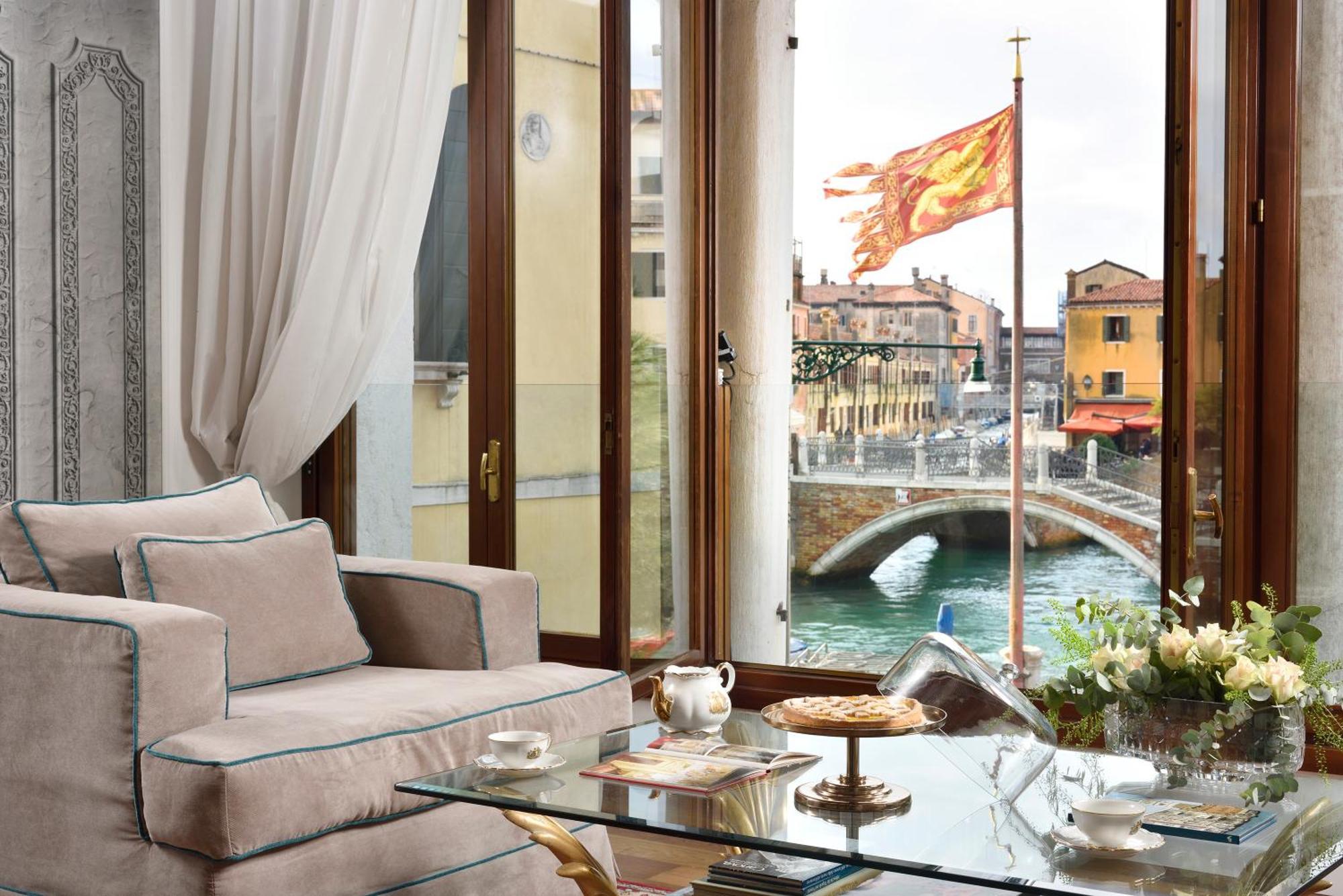 Swan Dolcevita Prestige - Canal View & Exclusive Experience *
