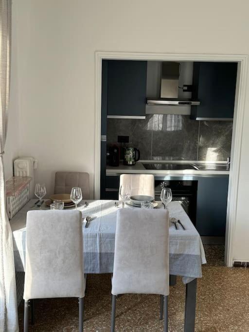 Grey Venise