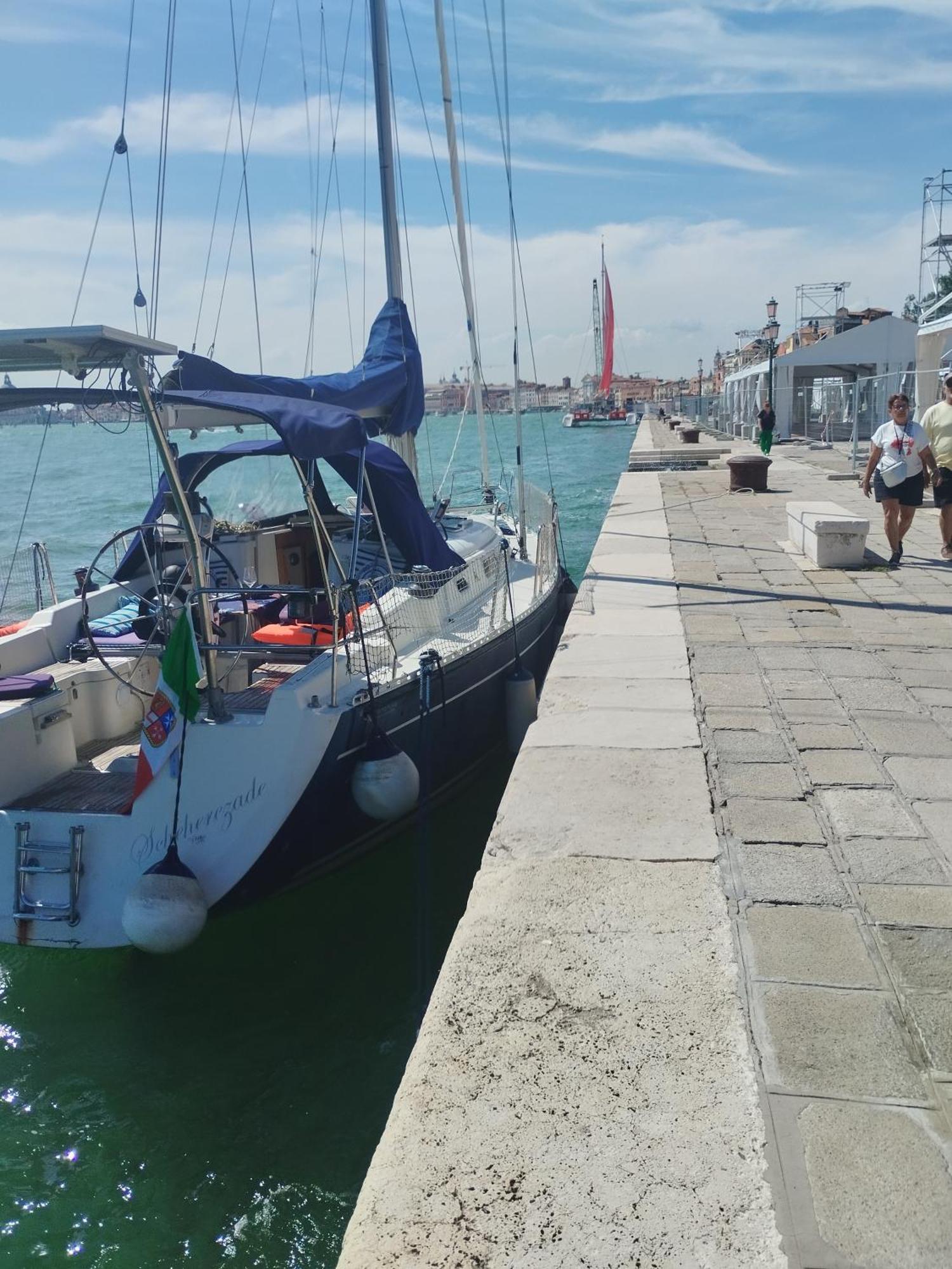 Biennale Luxury Sail Boat * Venezia