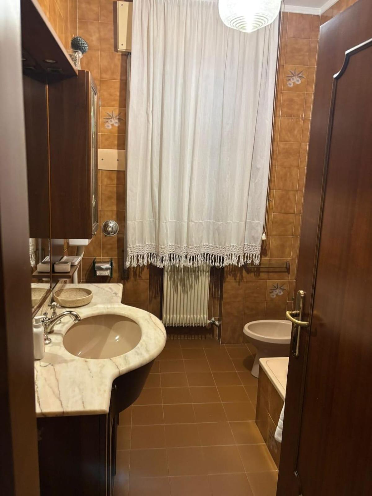House In The Park! Free Parking And Convenient To Hébergement de vacances Venise