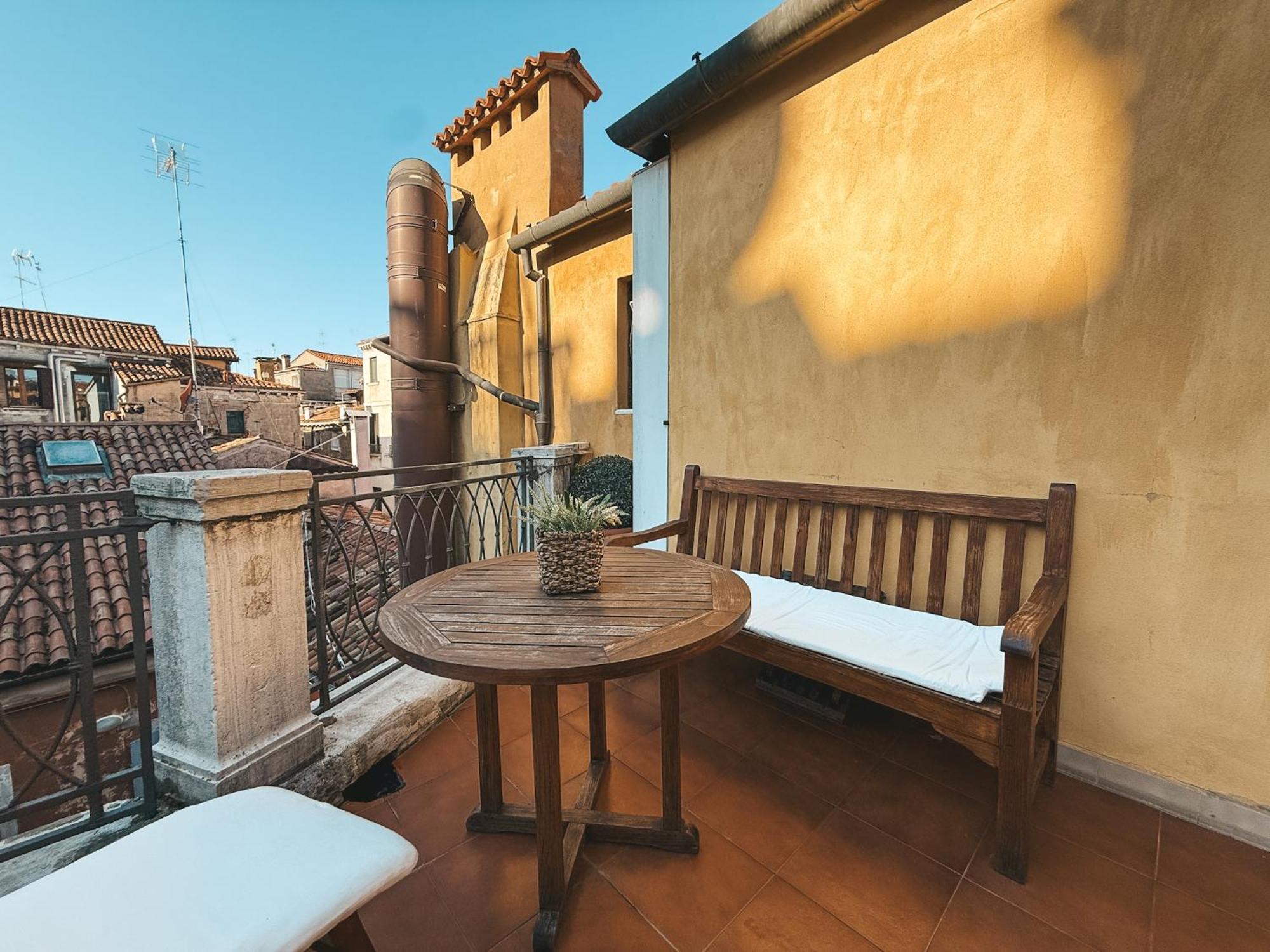Attic Terrace San Square View Venetië