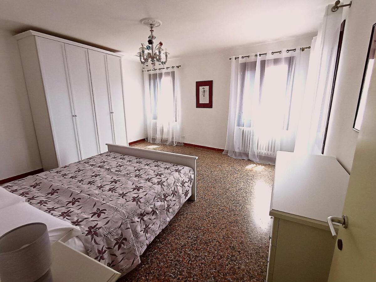 Appartement Spacious With 3 Bedrooms Venise