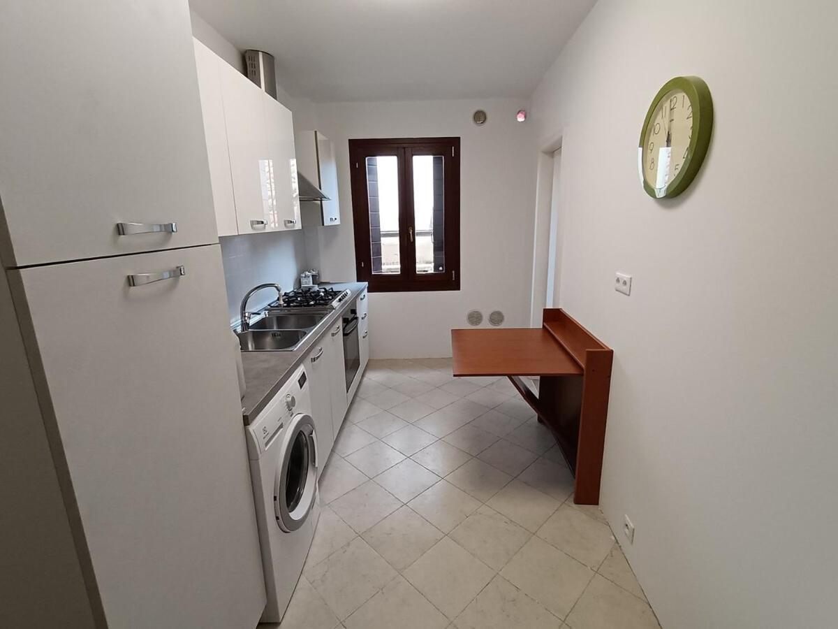 Spacious With 3 Bedrooms * Venise