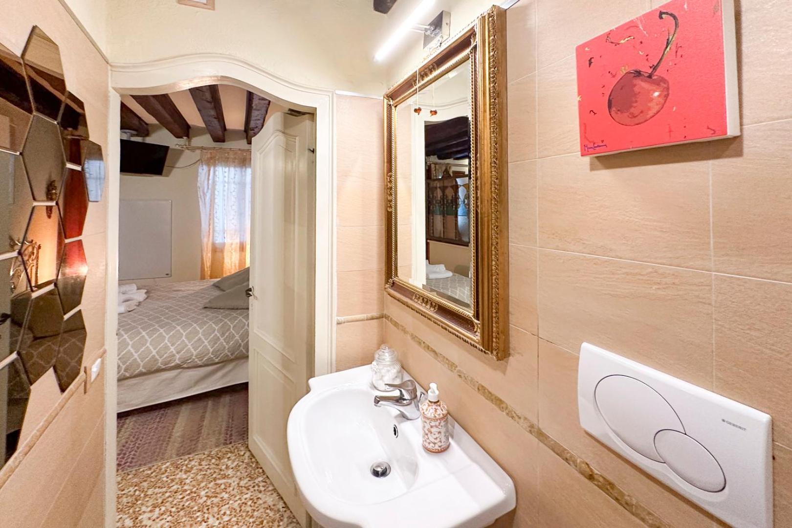 Historical Flat In Cannaregio, Apartment Venedig