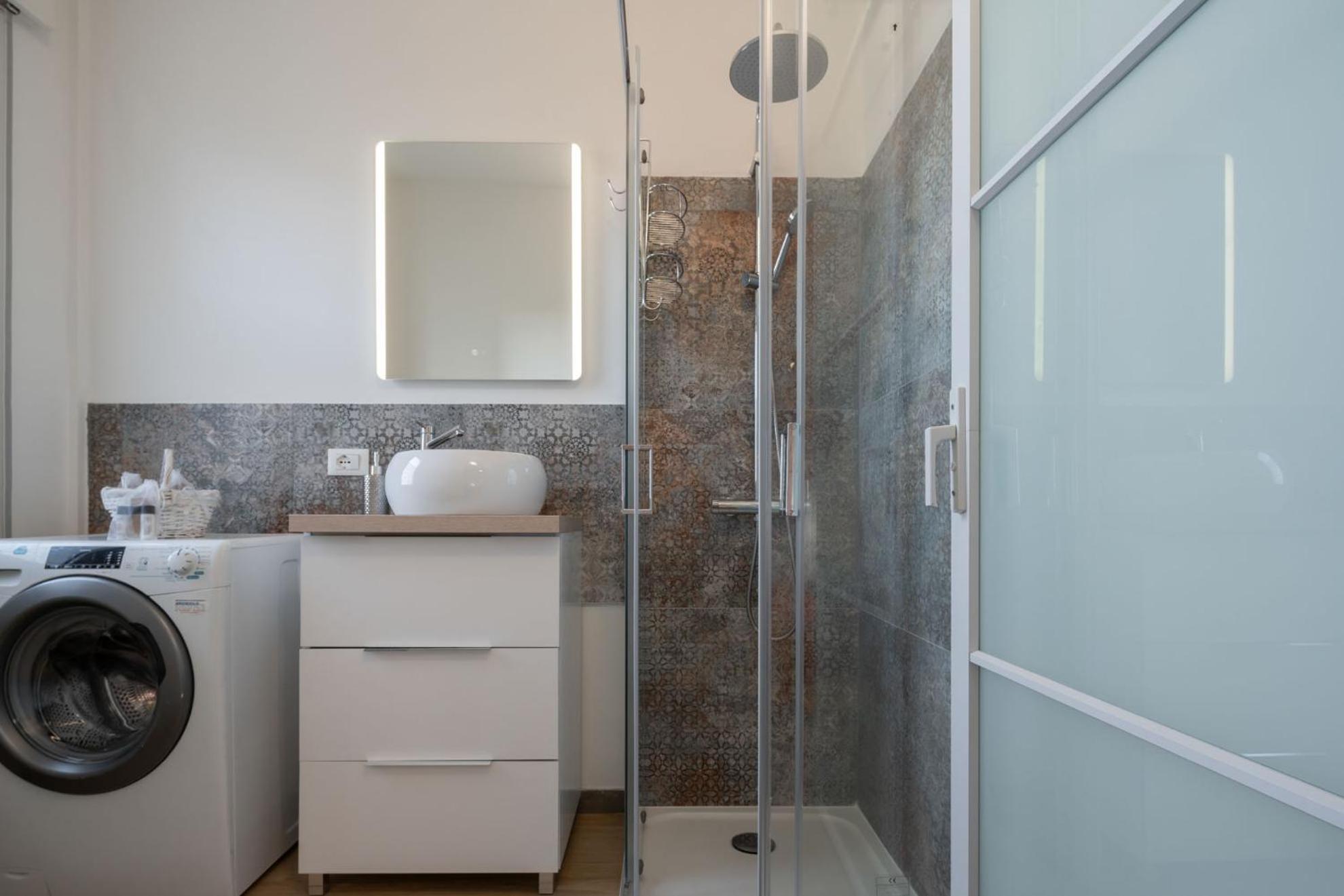 Alexa's - Elegance E Comfort For Venise