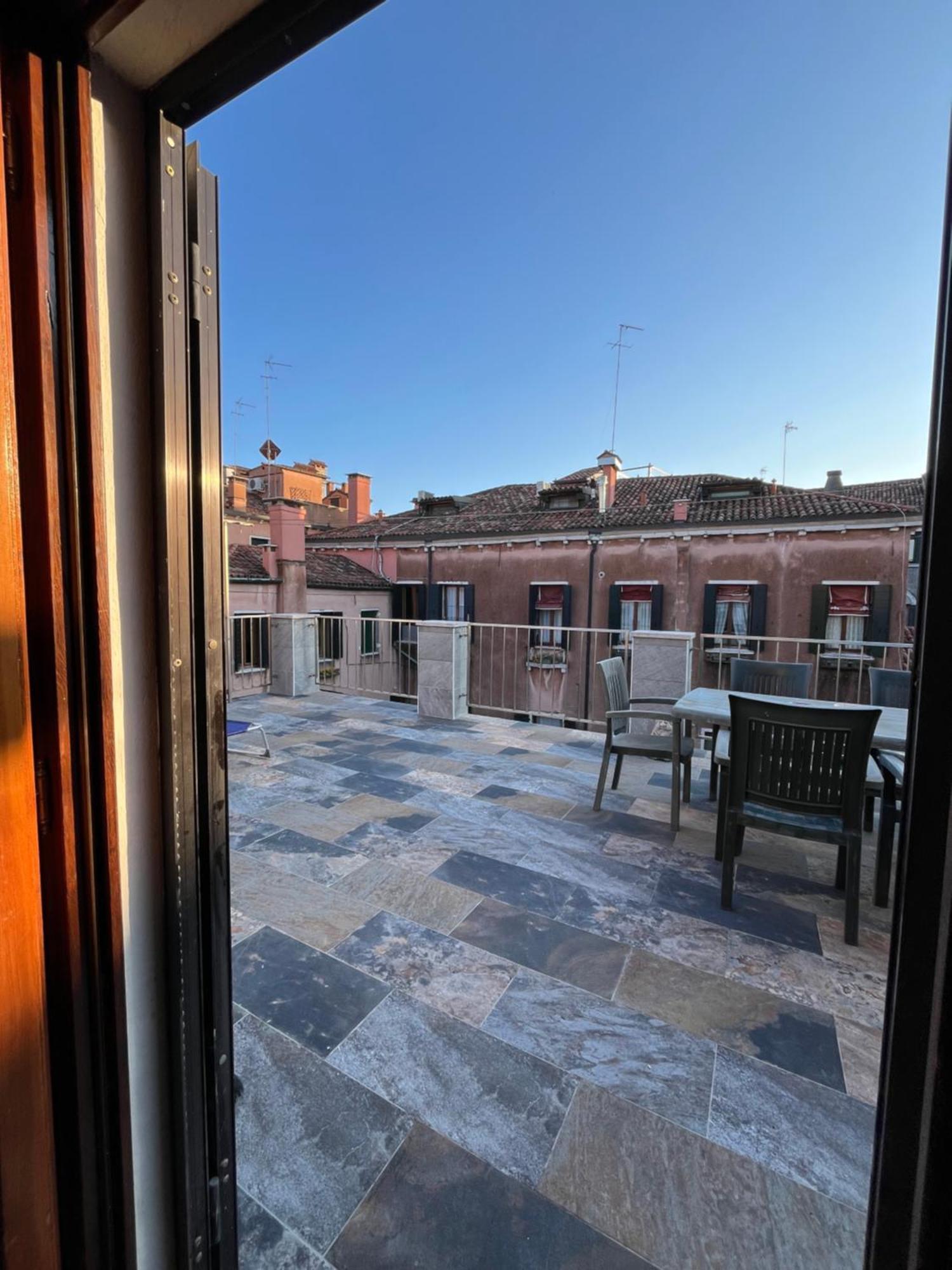 Paradiso Veneziano - 2 Bedrooms Flat With Private Terrace Appartement *