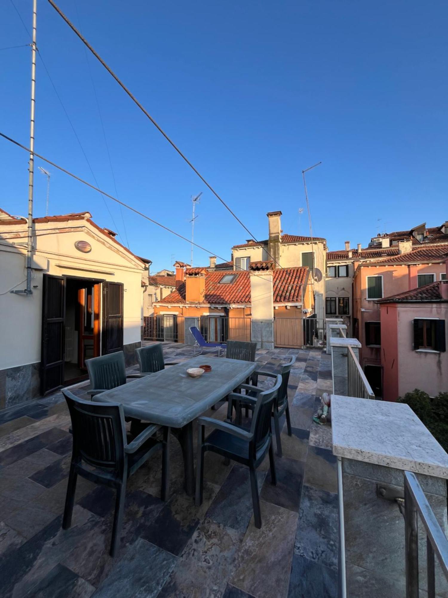 Paradiso Veneziano - 2 Bedrooms Flat With Private Terrace Appartement