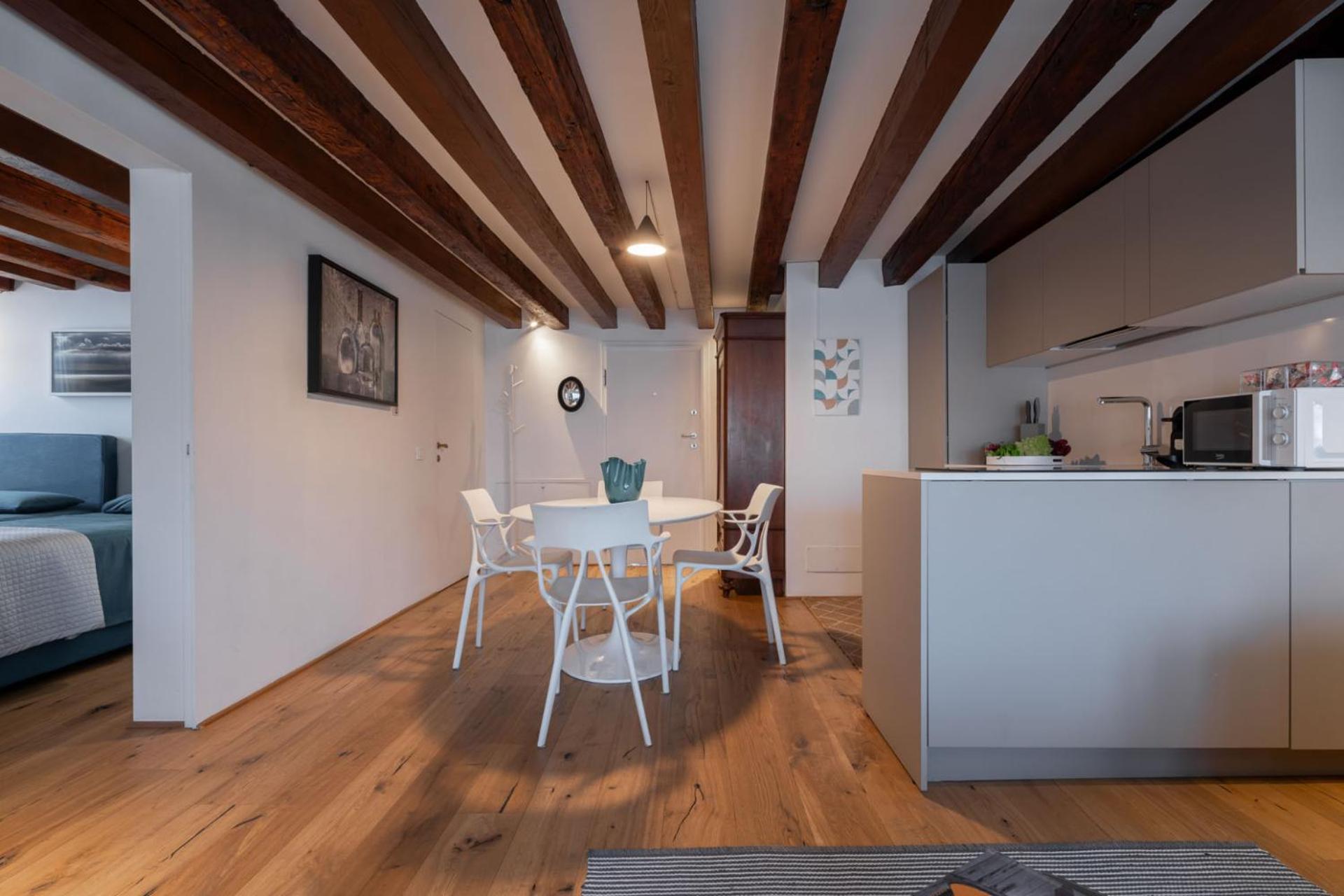 Ca Grifalconi Apartment *