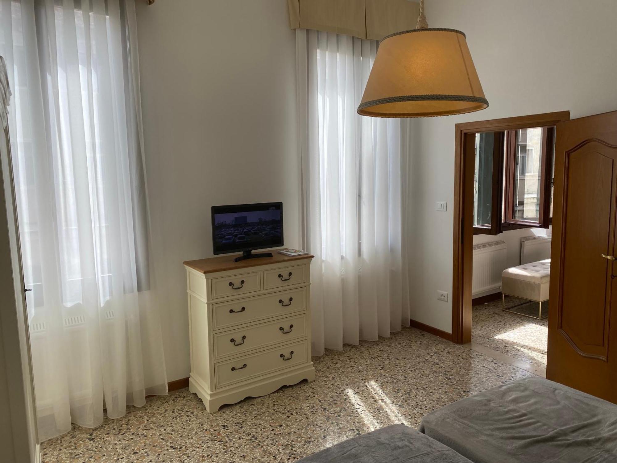 Appartement Residenza Stardust With Canal View