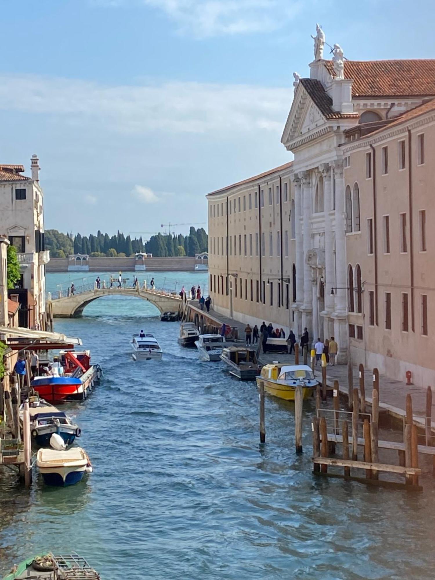 Residenza Stardust With Canal View
