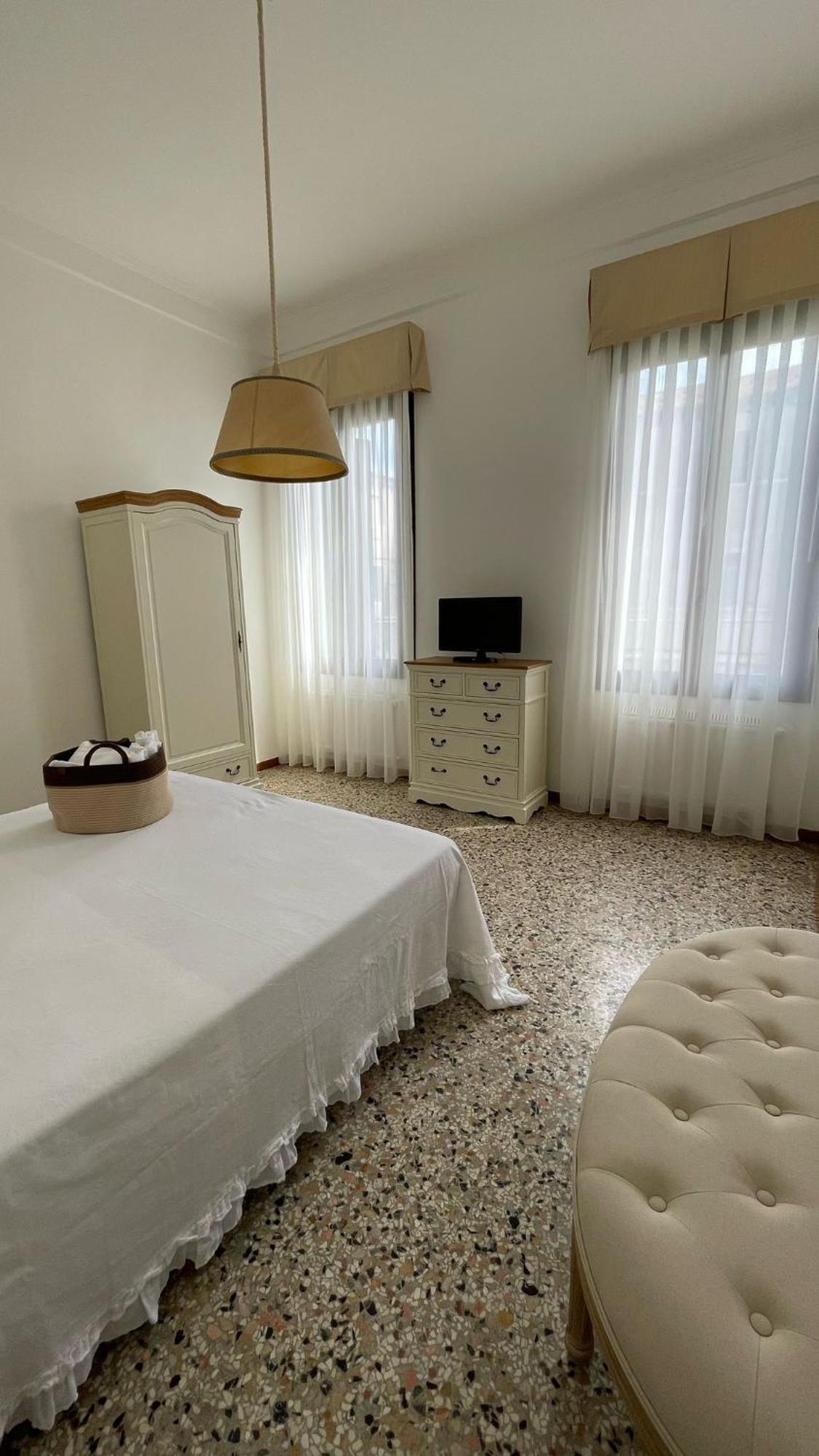 Appartement Residenza Stardust With Canal View Venise