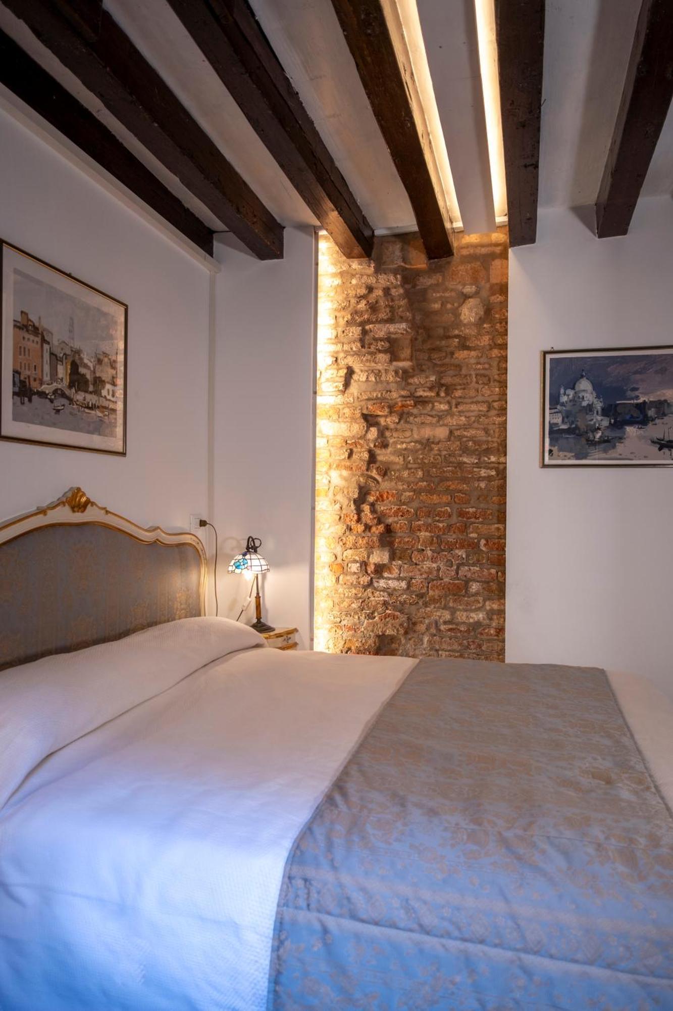 Bragozzo Ai Miracoli * Venise