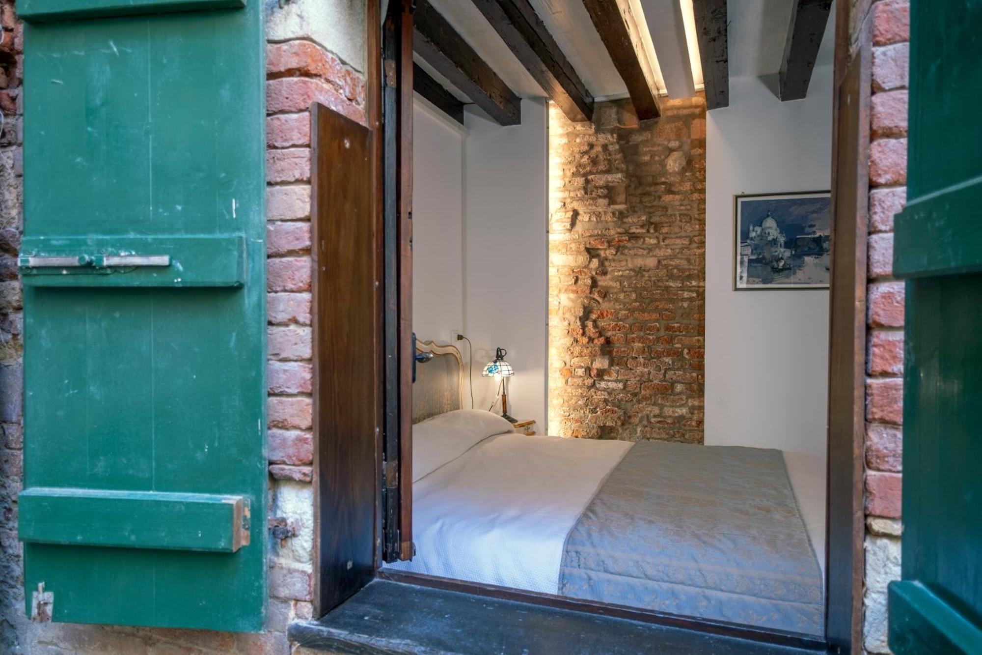 Bragozzo Ai Miracoli * Venise