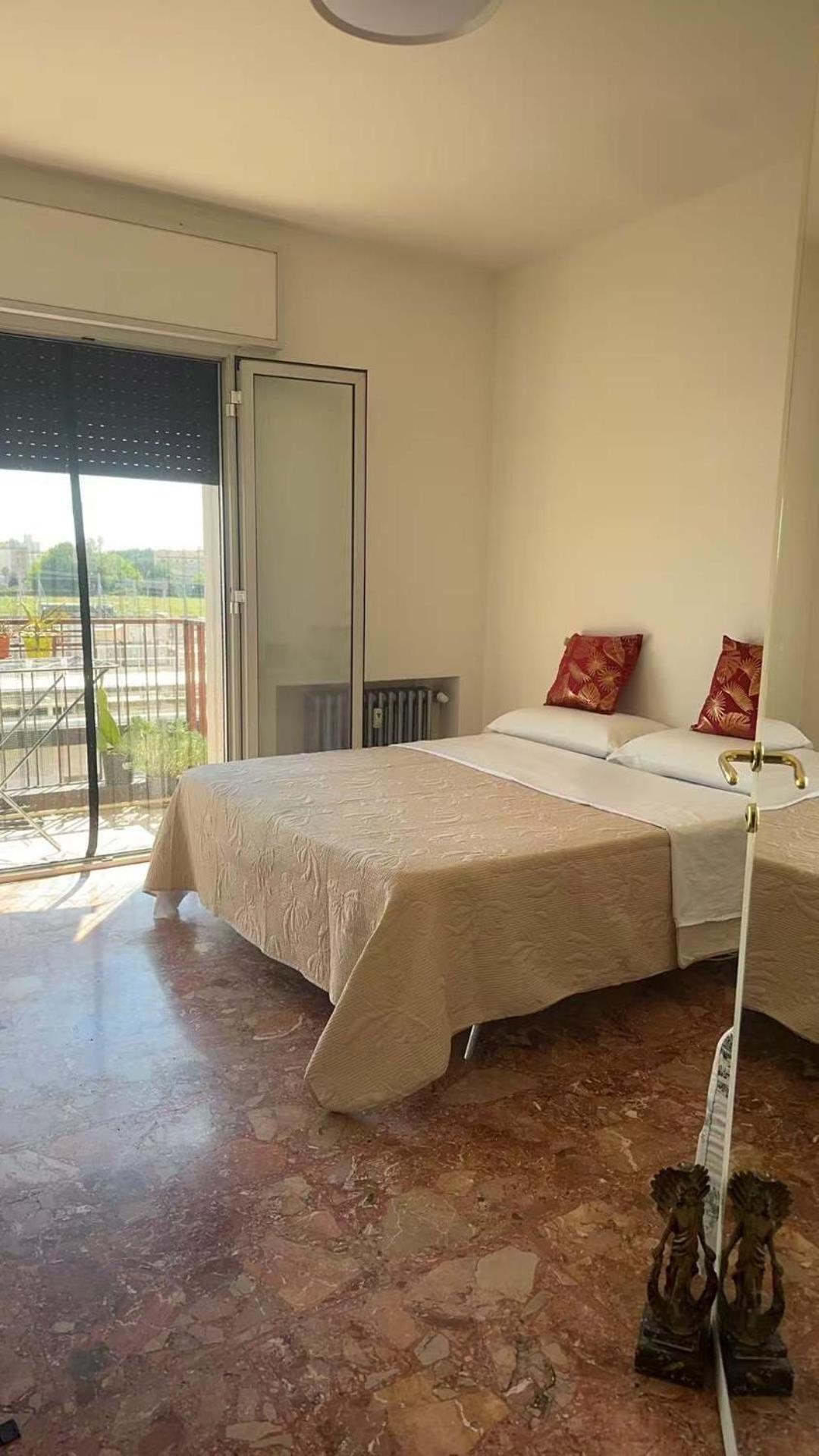 Homestay Stazione Lina House