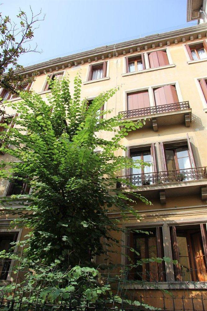 Domus Civica * Venetië