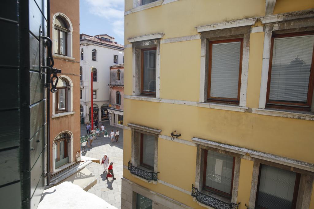 Delle Acque
