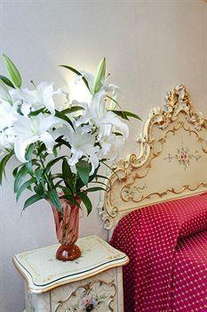 Diana Hotel 3*