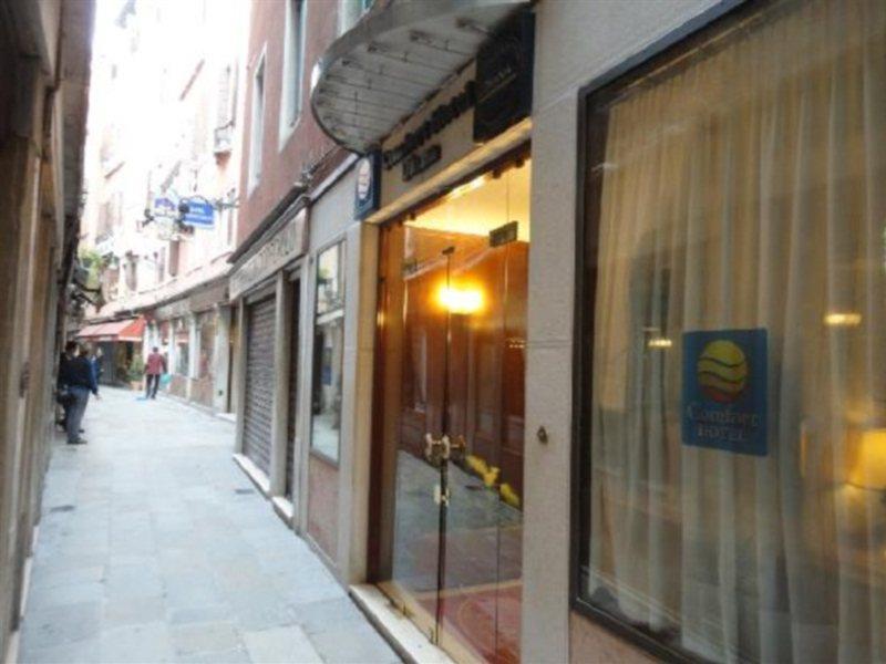 Hotel Diana