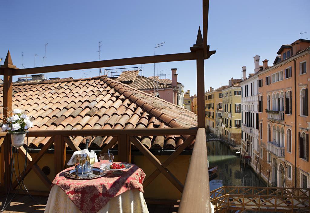 Al Palazzetto Venedig