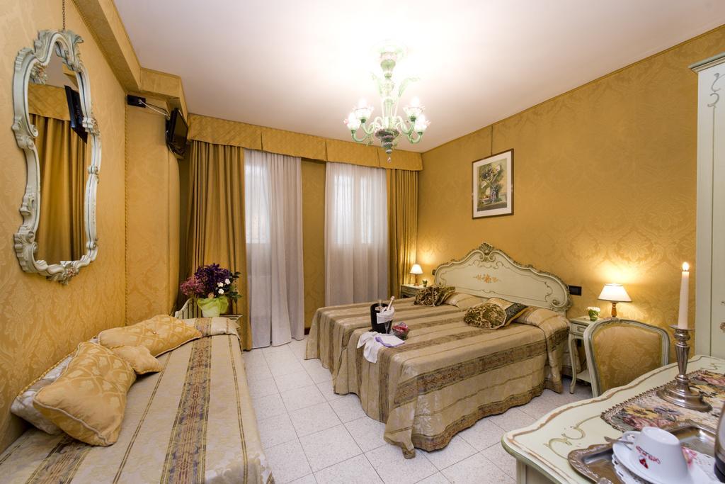Hotel Mignon 3*