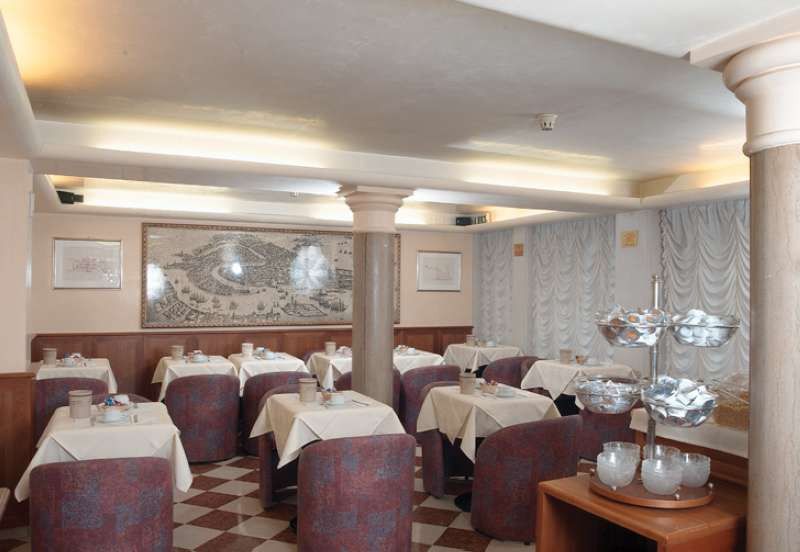 Commercio & Pellegrino 3* Venise