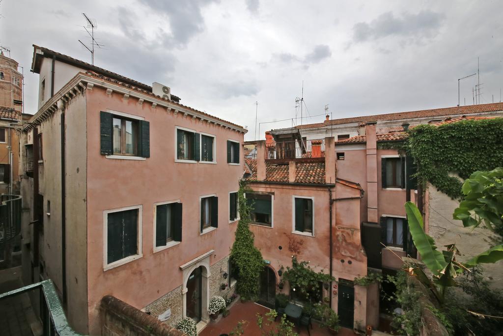 Apartment Homes & Holidays Art District Venice