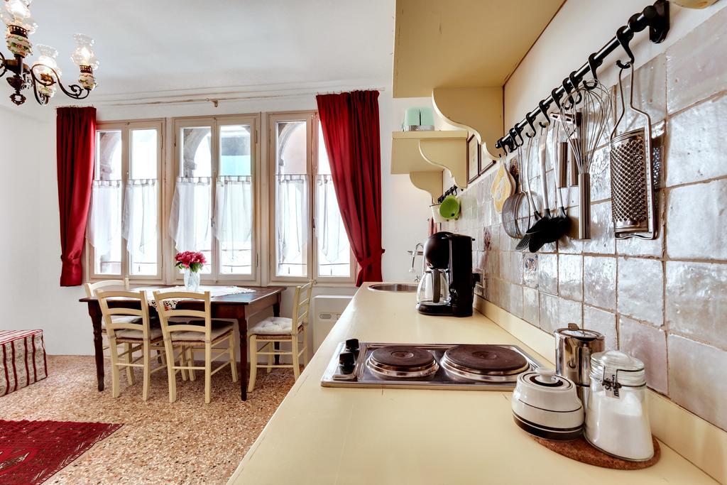 Ca' Badoer Frari Apartment *