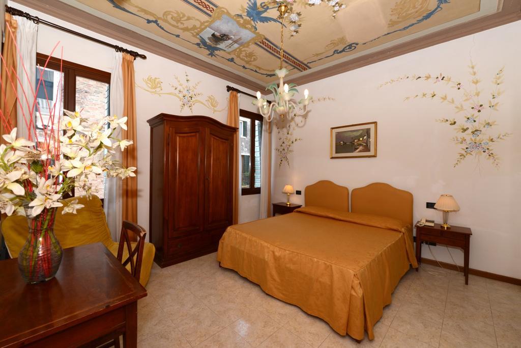 Iris 2* Venezia