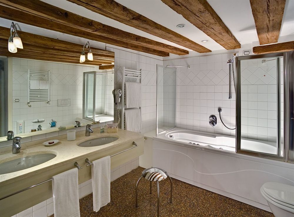 Al Ponte Antico Hotel 4*