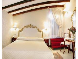 Ca' Bonvicini Bed & Breakfast 2*