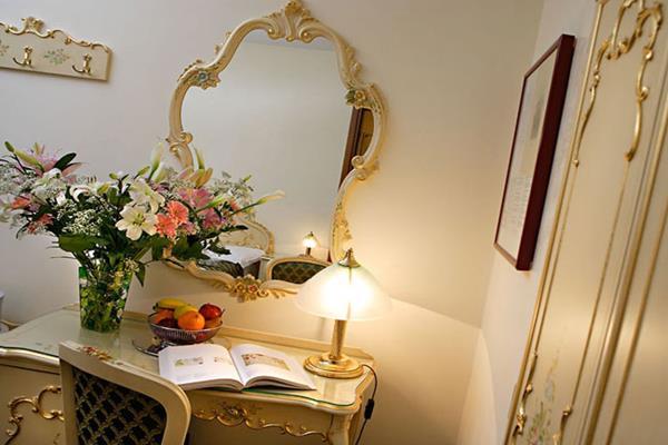Commercio & Pellegrino Hotel 3*