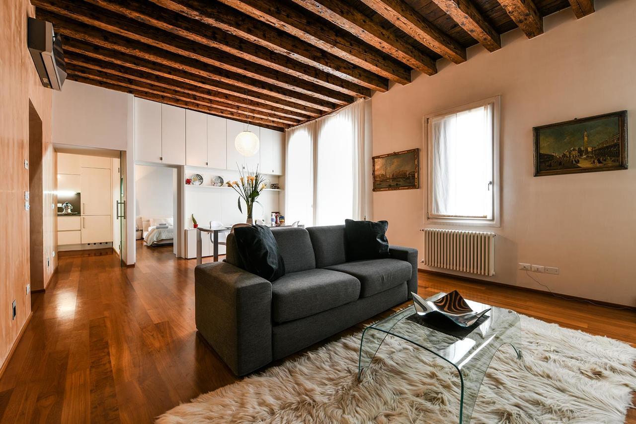 Frari Luxury Apartment Venice