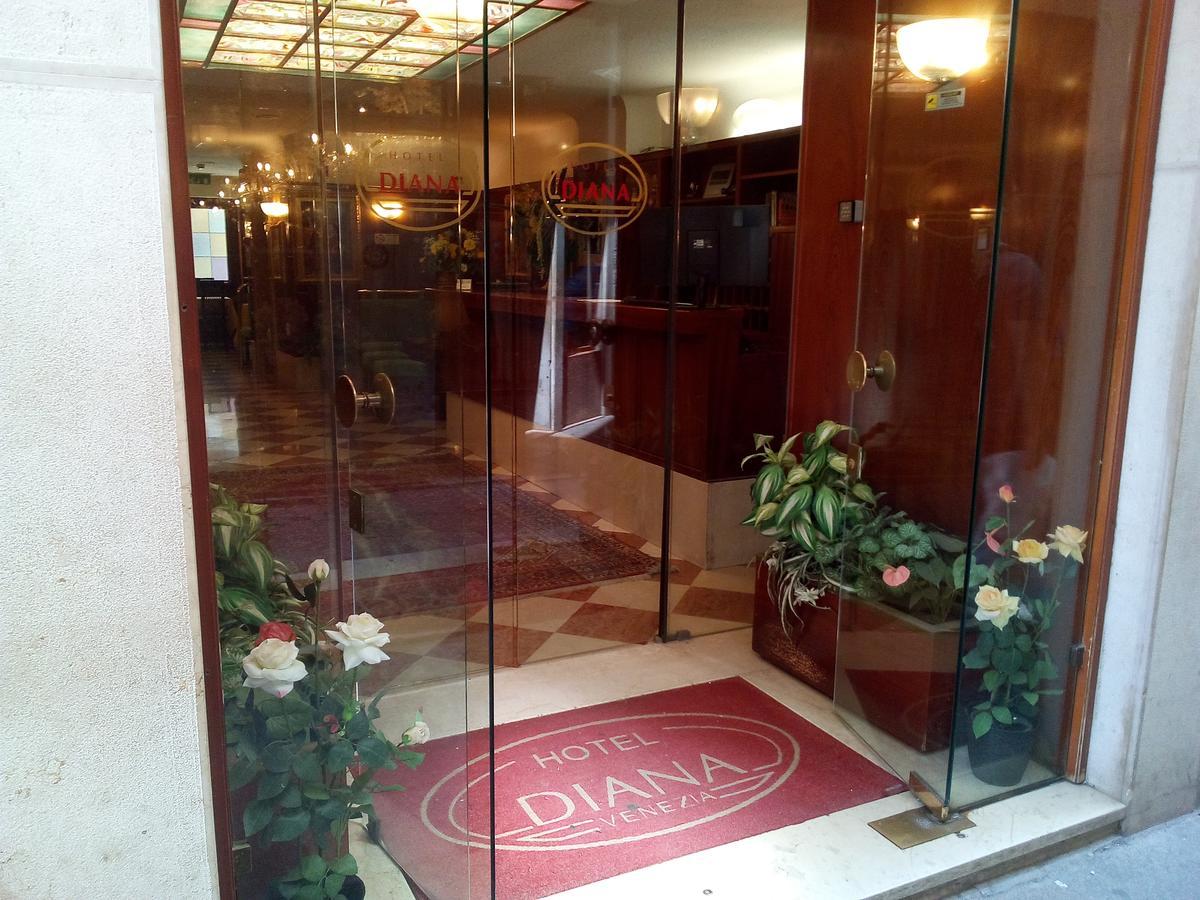 Diana 3*
