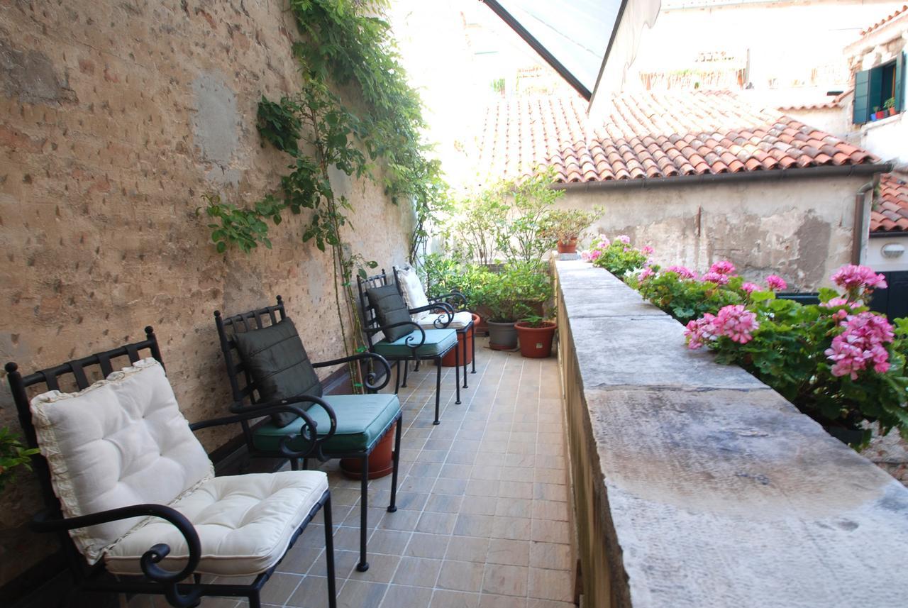 Palazzo San Beneto *