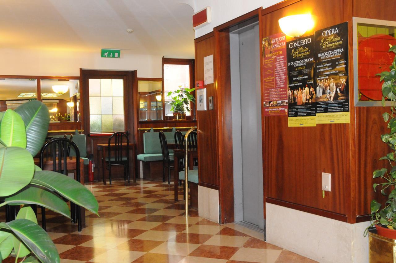 Hotel Diana 3*