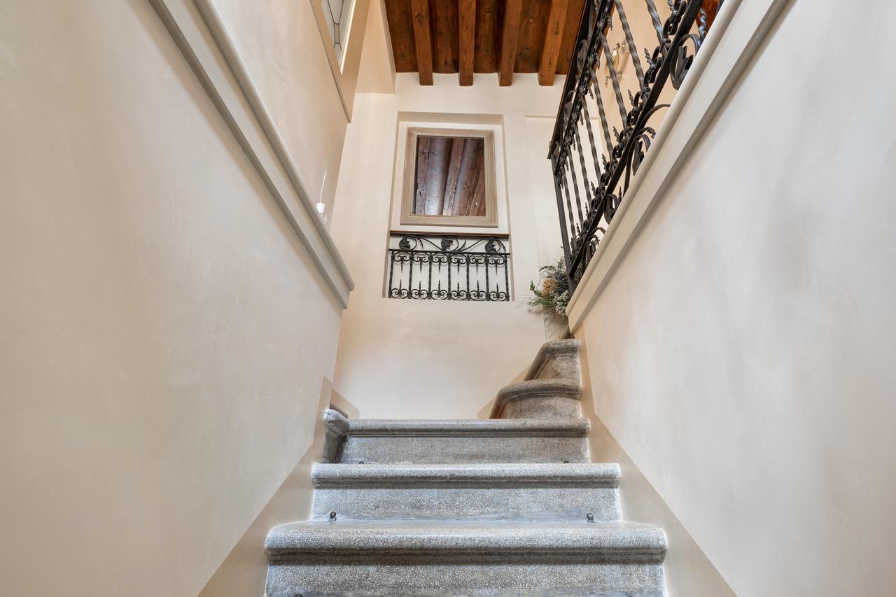 Appartement Heaven San Marco 1 E 2, The Elegant A Stone S Throw From St S Square Venetië