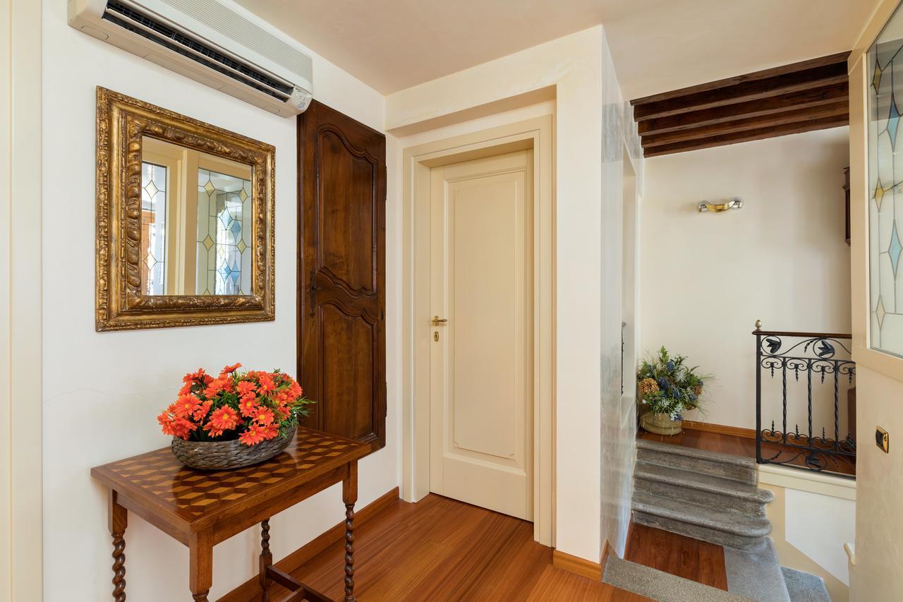 Heaven San Marco 1 E 2, The Elegant A Stone S Throw From St S Square Appartement Venetië